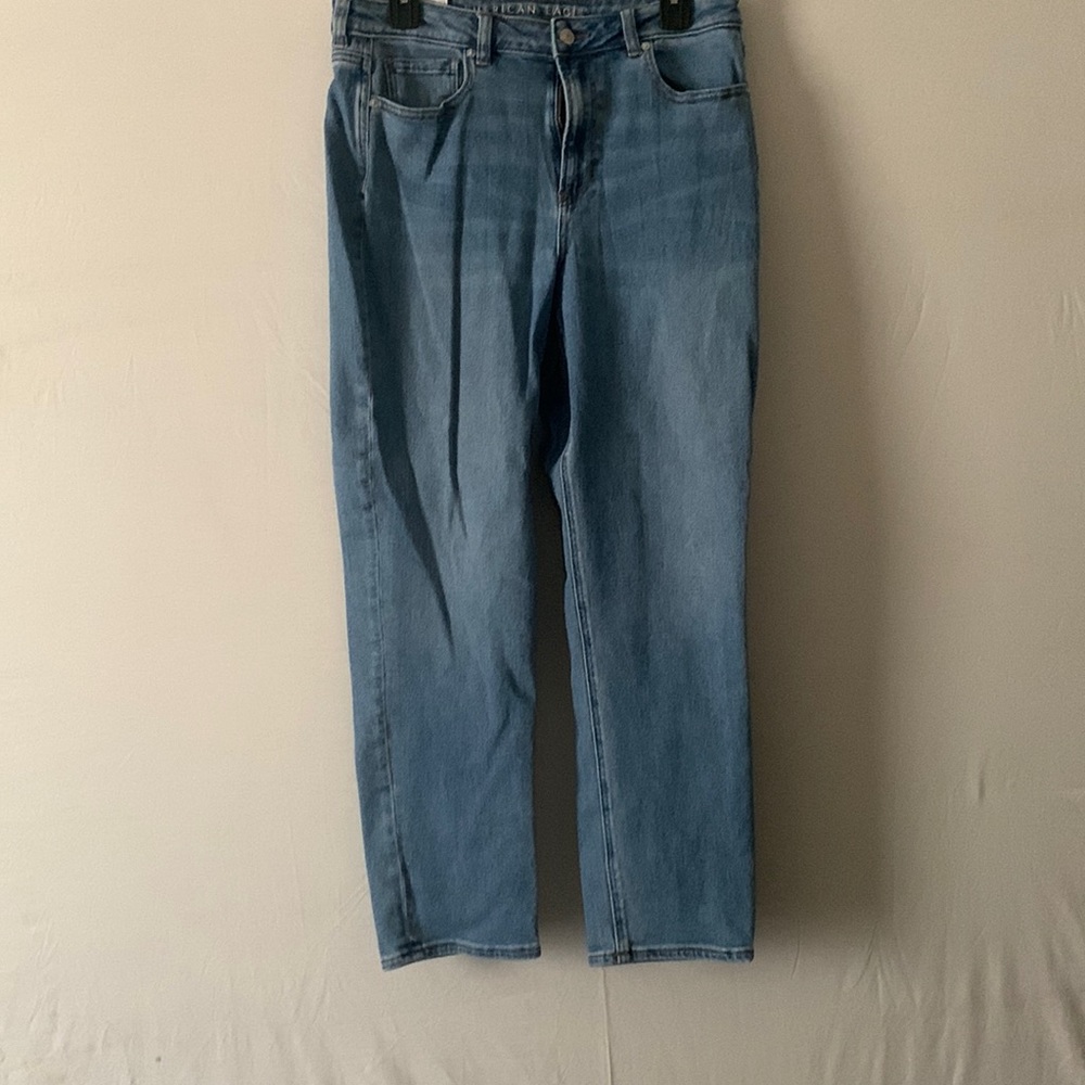 American Eagle Mom Jeans